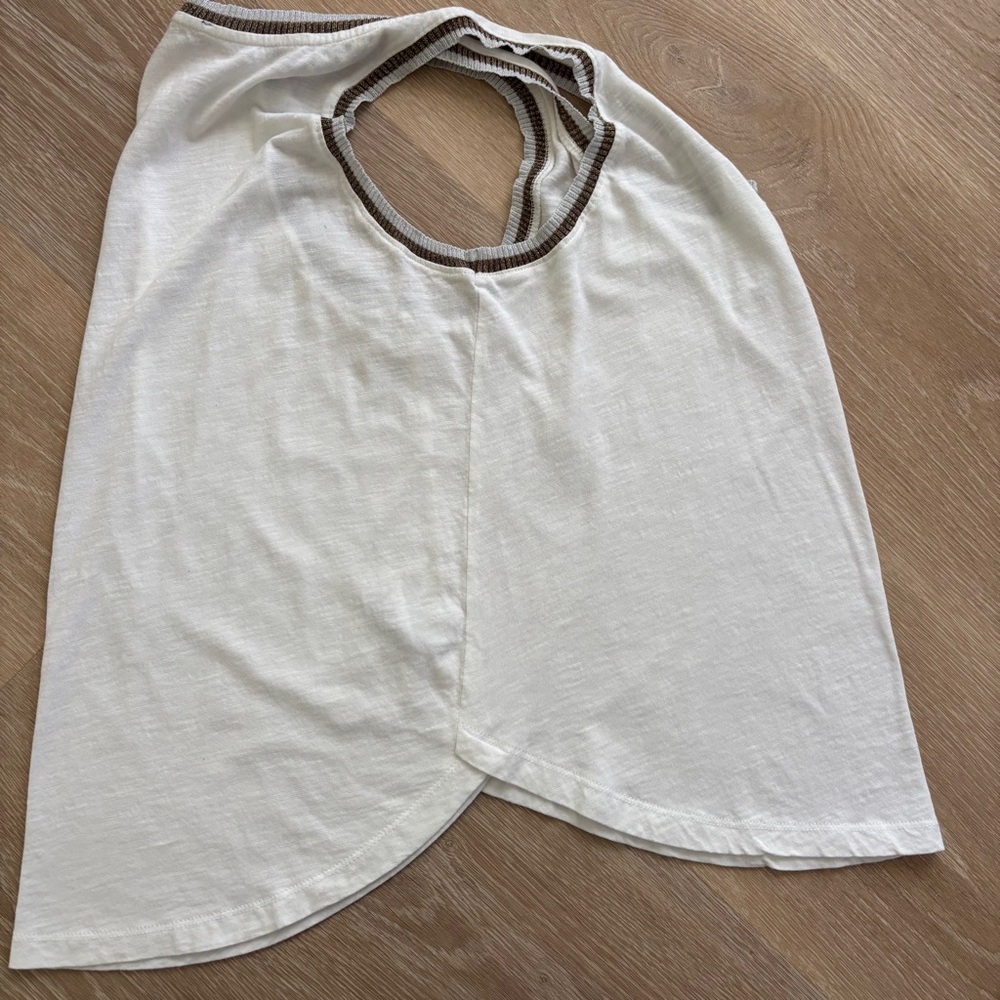 Democracy | Hi Lo Tank Top with Bronze and Silver Metallic Contrast Trim Large - Picture 7 of 15